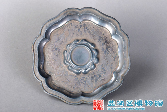 鐕花银盘
