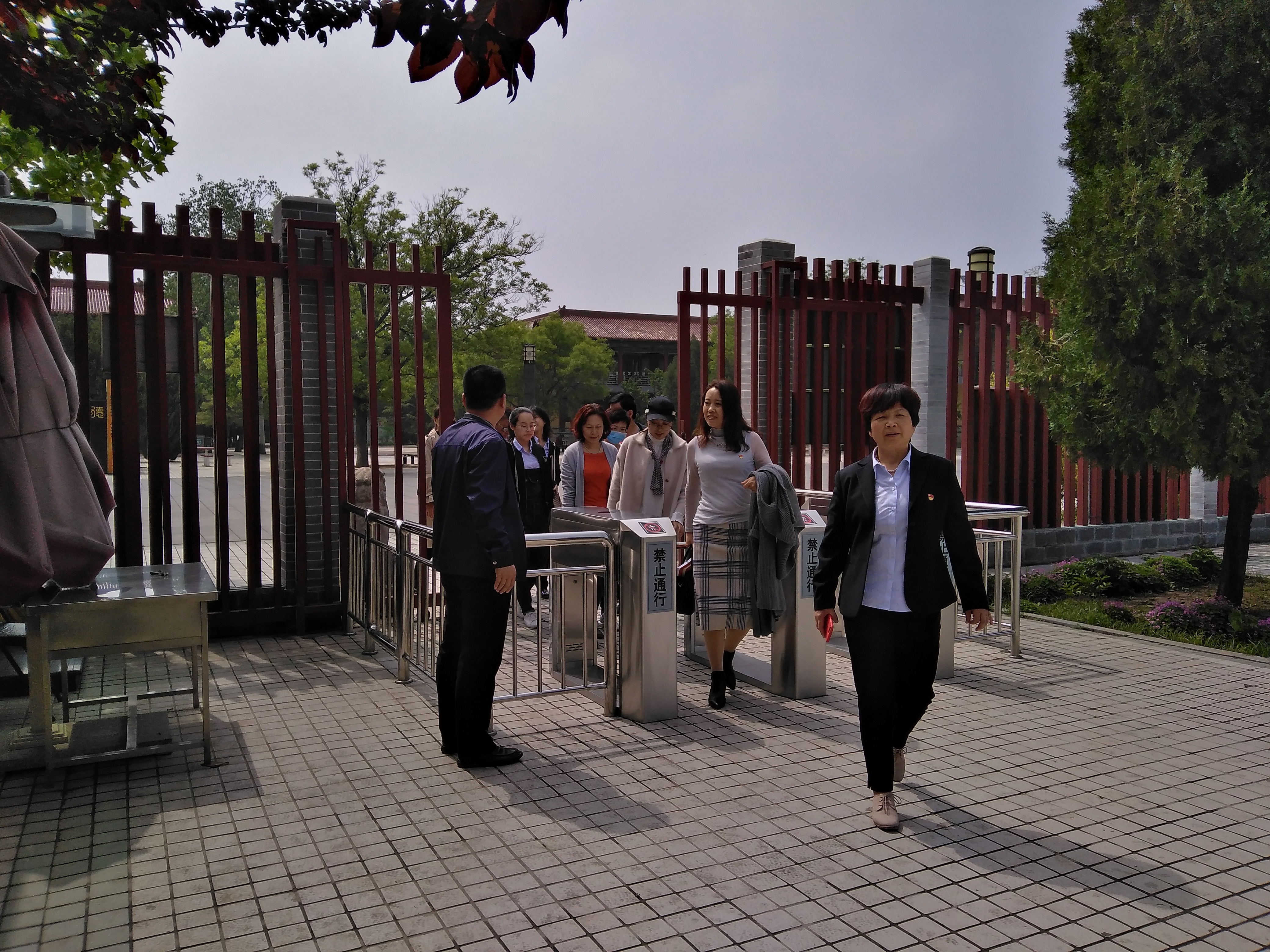 运城市妇幼院临床保健部党支部来我馆开展主题党日活动